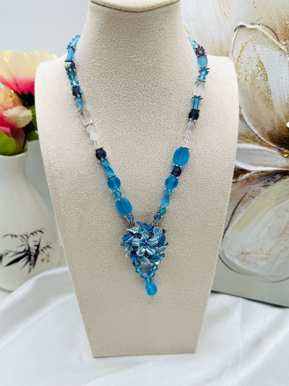 Blue Floral Pendant Statement Piece Beaded Toggle Necklace 17” Like New